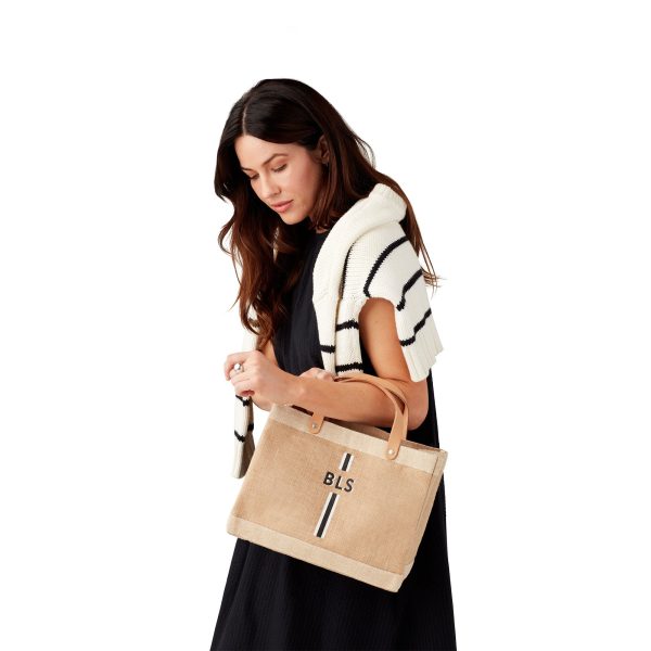 APOLIS-23APR27-ONMODEL-9738jpg_2000.jpg